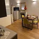 Sisters'home *
